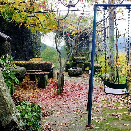 特拉什杜博鲁Casa Do Penedo Geres别墅 外观 照片