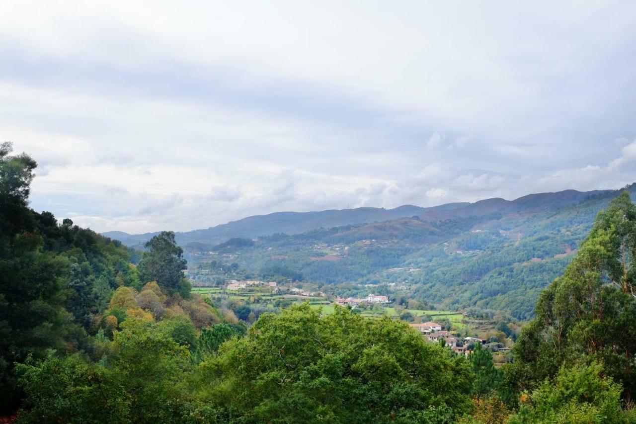 特拉什杜博鲁Casa Do Penedo Geres别墅 外观 照片